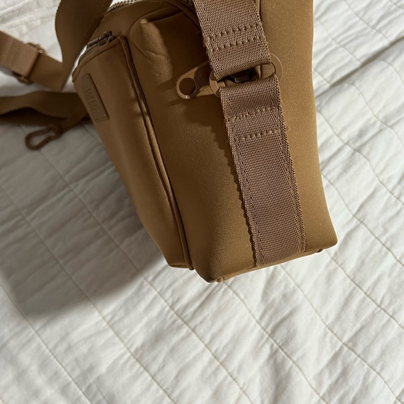 Dagne Dover - Picture 3 of 5